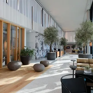 Triiiple Level 21 Mit Balkon Und Tiefgarage Wien