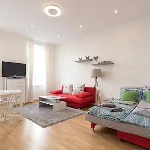  Appartamento Bright Red Heart In Leopoldstadt