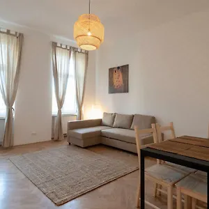 Living - Margareten Apartmán